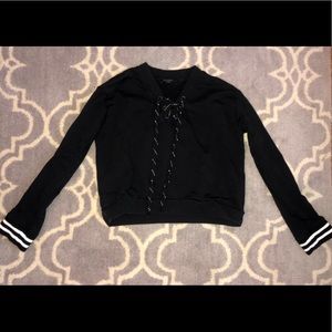 Cropped Black Sweatshirt
